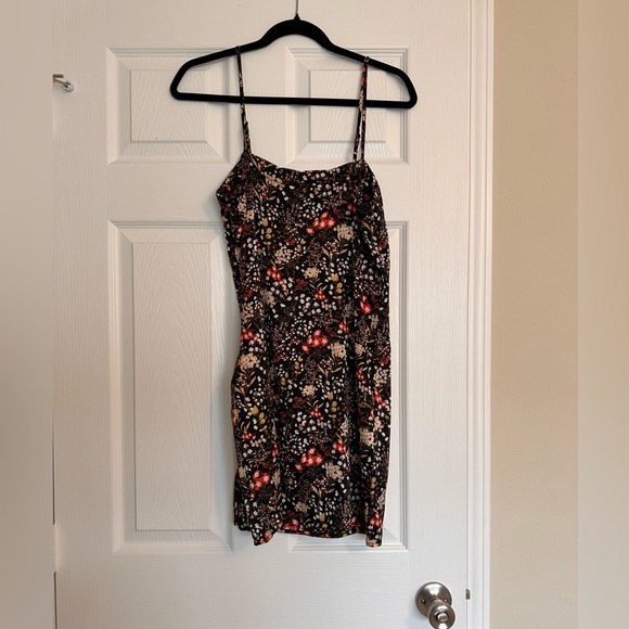 Forever 21 Floral Silk Dress - Picture 3 of 5